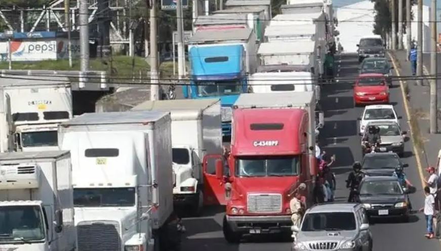 Manifestaciones en Guatemala: transportistas de Solol&aacute; anuncian multitudinaria caravana en defensa de la democracia